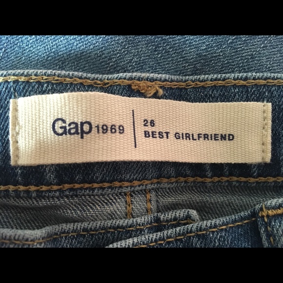 ✨NWT Gap Girlfriend Jeans✨ - Picture 3 of 3